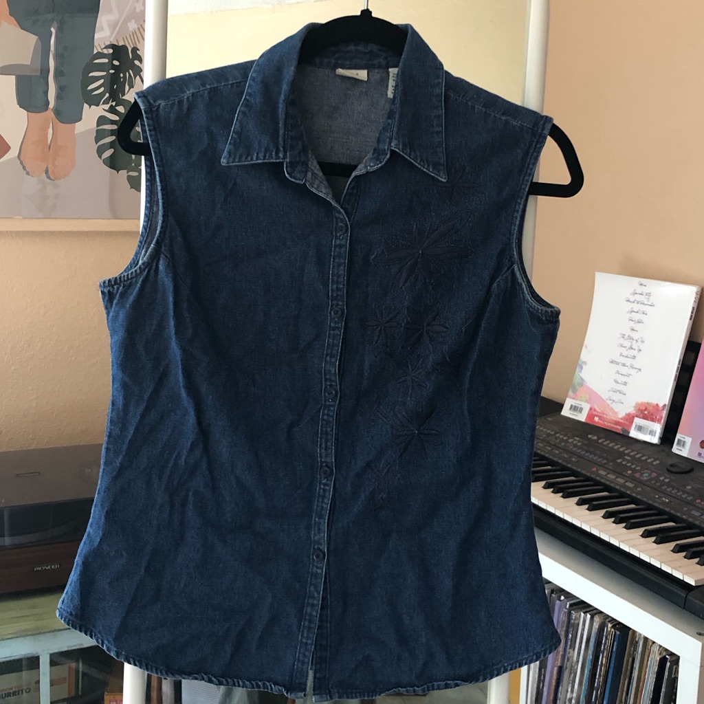 Lee Button Up